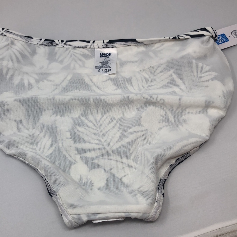 NWT Lands' End Tankini Set Size XS (2-4) Black White Floral Tummy Control - Picture 13 of 14